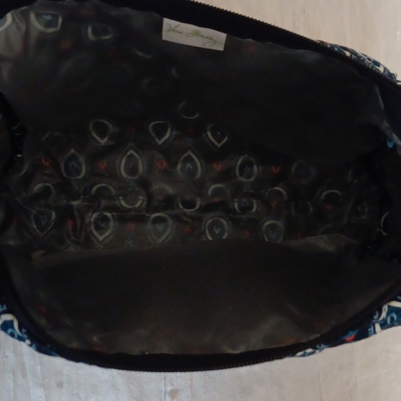 LikeNewVera Bradley Large Quilted Case In Midnight Blue - Picture 5 of 10